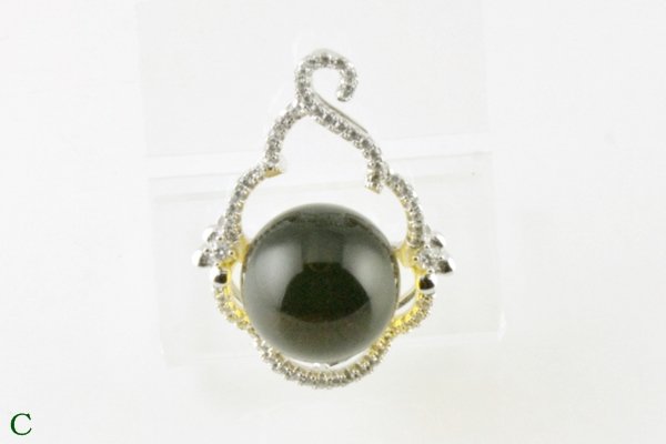 画像8: ブルーアンバーペンダント (8)