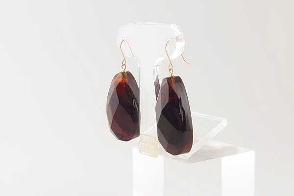 画像2: 琥珀ピアス (2)