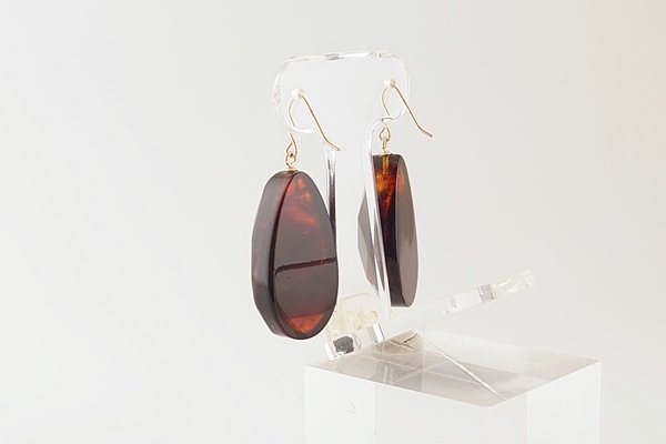 画像4: 琥珀ピアス (4)