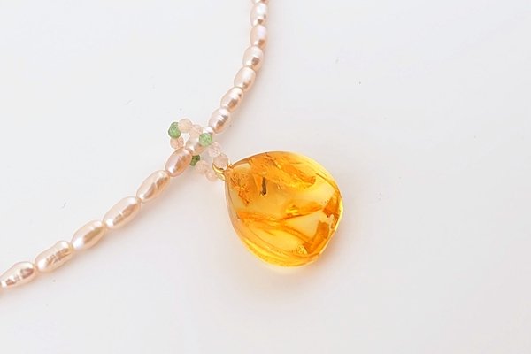画像4: 琥珀ペンダント（ネックレス付き） (4)