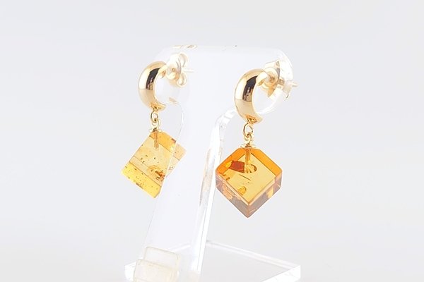 画像2: 琥珀ピアス (2)