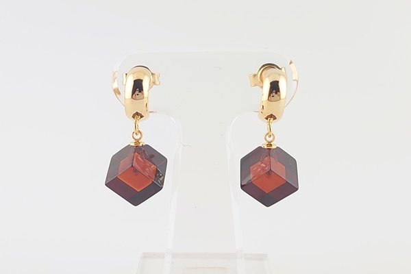 画像1: 琥珀ピアス (1)