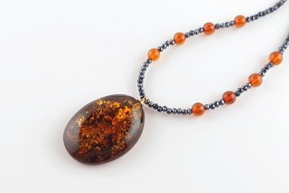 K18刻印 本琥珀ネックレストップ 11g 東キ7-0829☆2F タサオ K18刻印 本琥珀ネックレストップ 11g 東キ7-0829☆2F タサオ