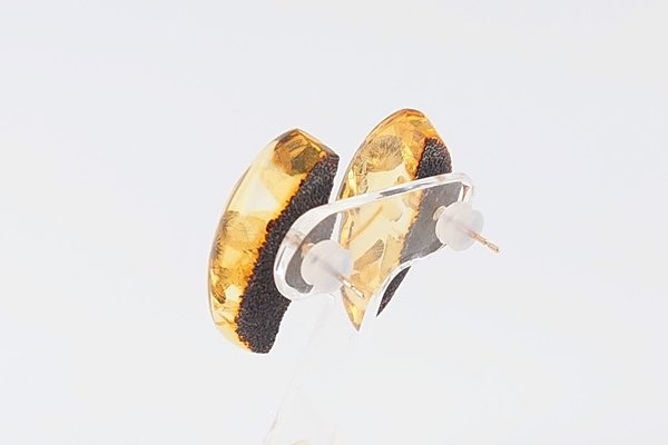 画像4: 琥珀ピアス (4)