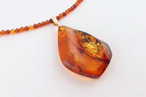画像2: 琥珀ペンダント（ネックレス付き） (2)