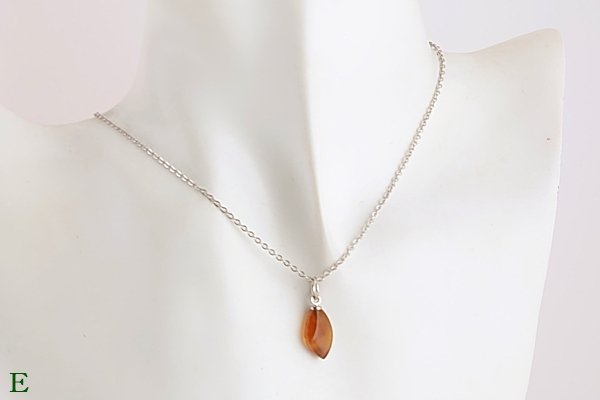 画像22: 久慈産琥珀ペンダント (22)