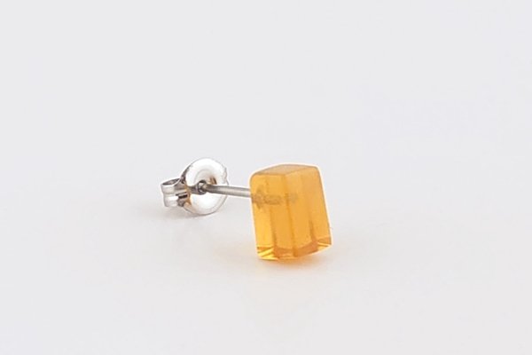 画像1: 【片耳】久慈産琥珀ピアス (1)