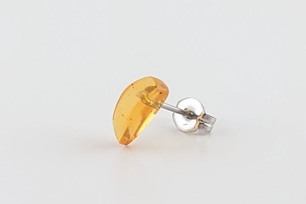 画像1: 【片耳】久慈産琥珀ピアス (1)