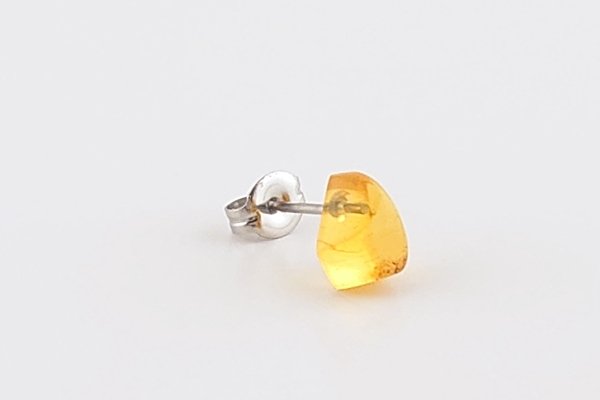 画像1: 【片耳】久慈産琥珀ピアス (1)