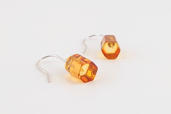 画像5: 琥珀ピアス (5)