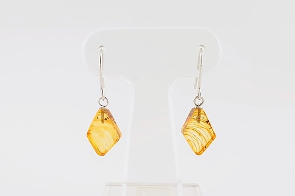 画像1: 琥珀ピアス (1)