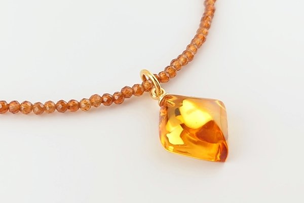 画像1: 琥珀ペンダント（天然石ネックレス付き） (1)