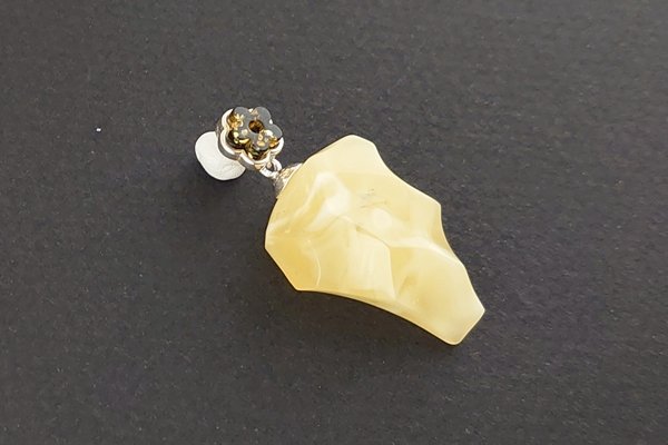 画像2: 琥珀ペンダント (2)