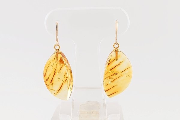 画像1: 琥珀ピアス (1)