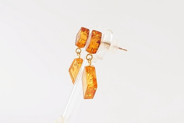 画像3: 琥珀ピアス (3)
