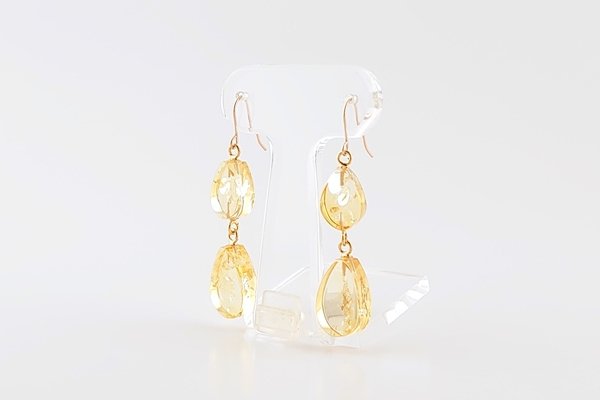 画像3: 琥珀ピアス (3)