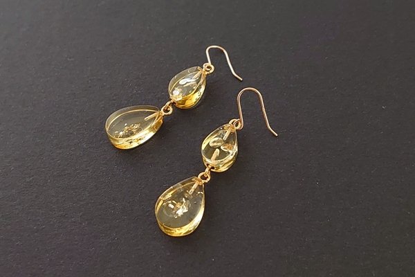 画像1: 琥珀ピアス (1)