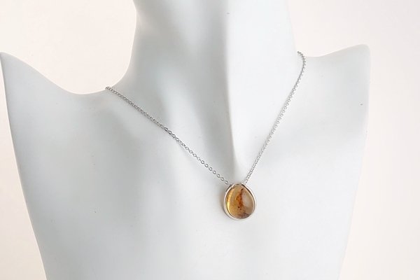 画像9: ブルーアンバーペンダント (9)