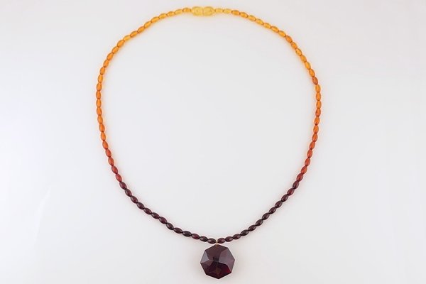 画像2: 琥珀ネックレス (2)