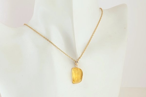 画像8: ブルーアンバーペンダント (8)