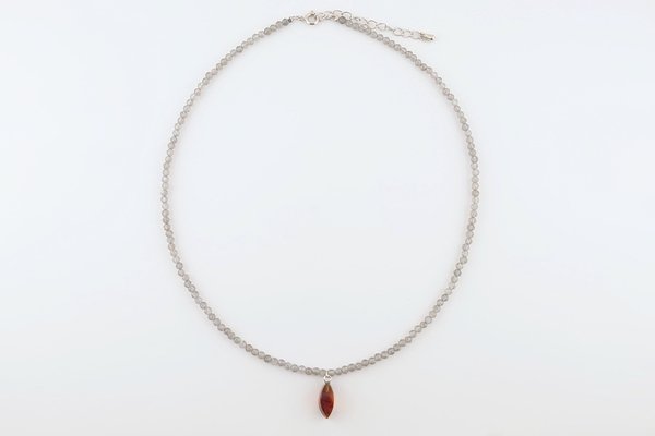 画像2: 久慈産琥珀ネックレス（ラブラドライト） (2)