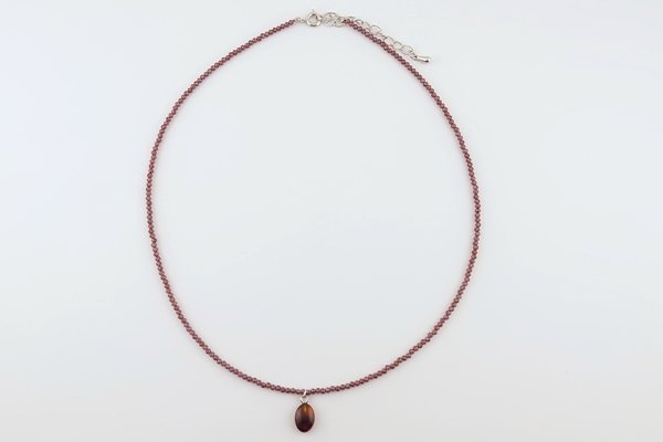 画像2: 久慈産琥珀ネックレス（ガーネット） (2)