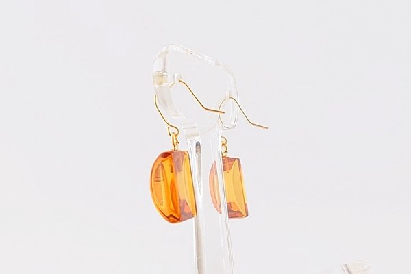 画像4: 琥珀ピアス (4)
