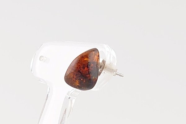 画像1: ［片耳用］久慈産琥珀ピアス (1)